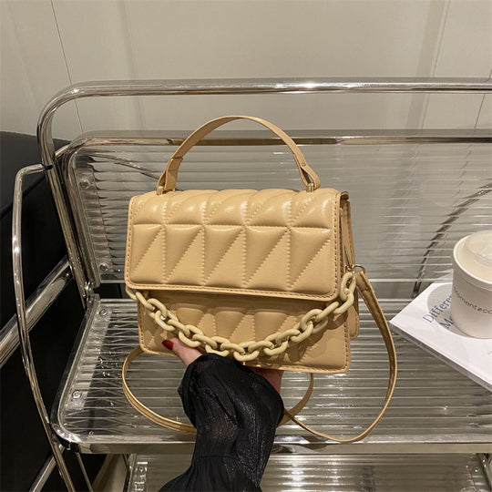 Damen elegante Umhängetasche mit strukturiertem Design und luxuriösem Kettenverschluss Nord Taschen