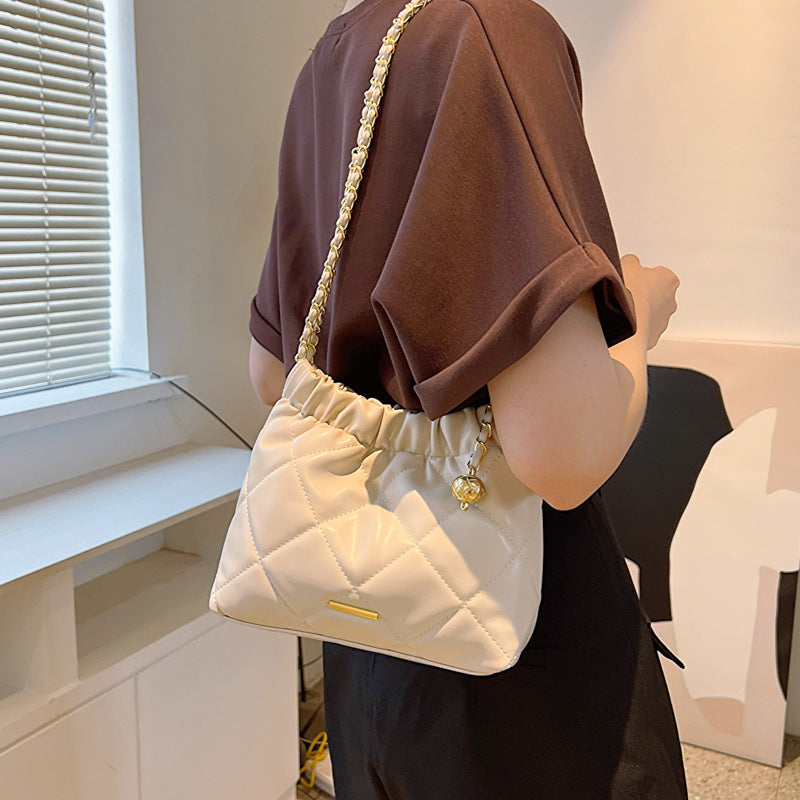 Damen elegante Umhängetasche mit gepufftem Design Nord Taschen