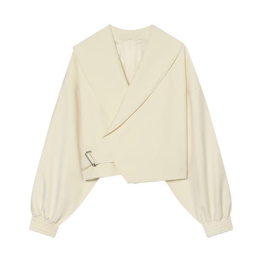 Damen Kurze Wickeljacke mit weitem Schalkragen, taillierendem Schnallenband und Ballonärmeln Nord Taschen