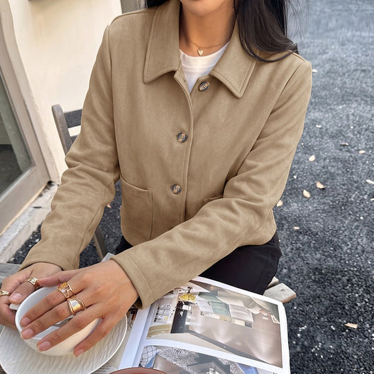 Damen Kurzjacke aus Wildleder‑Optik mit Hemdkragen und aufgesetzten Taschen Nord Taschen