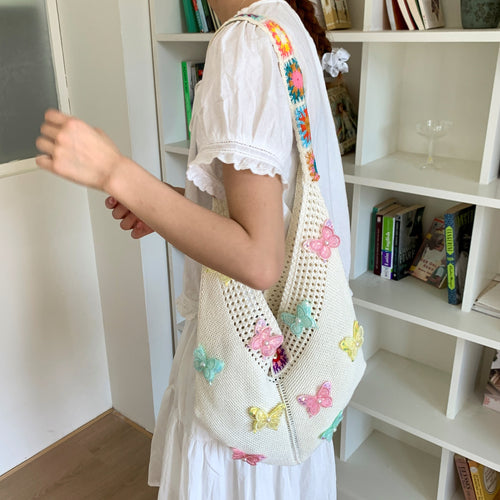 Damen Hobo-Tasche mit bunten Schmetterlings-Applikationen Nord Taschen