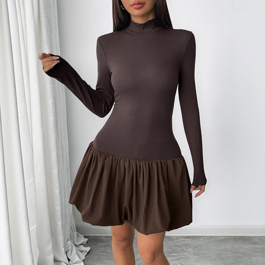 Damen Langes Kleid mit Rüschen- und Rollkragen Nord Taschen