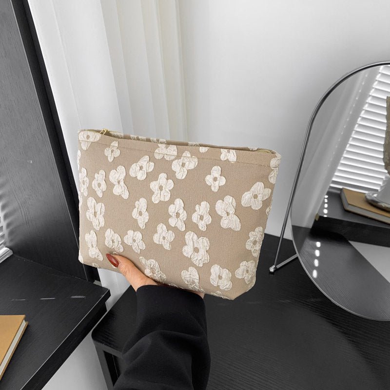 Damen Clutch-Tasche mit floralem Design und hochwertiger Textur Nord Taschen