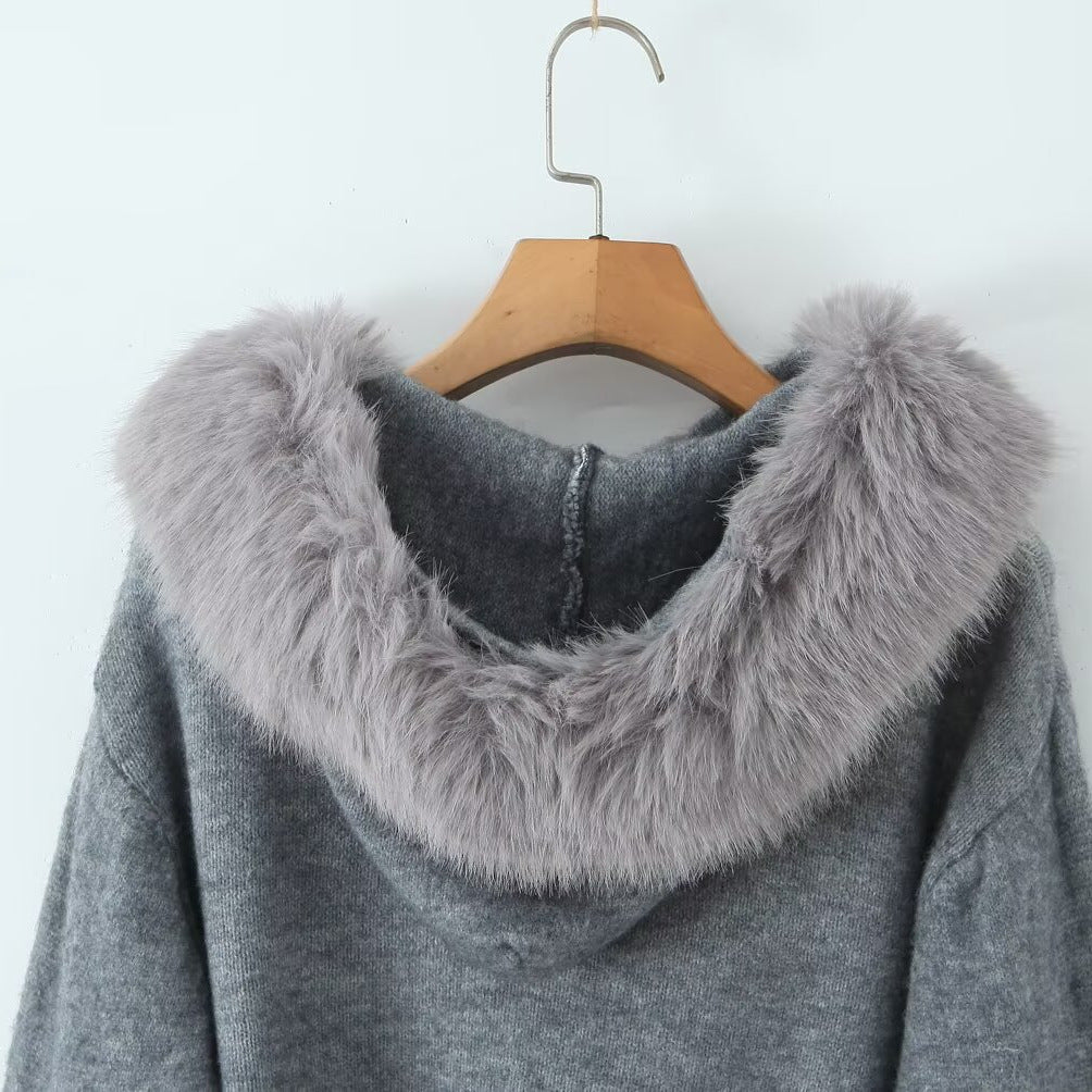 Damen Kurzgeschnittene Strickjacke mit Reißverschluss und abnehmbarem Kunstfellkragen Nord Taschen
