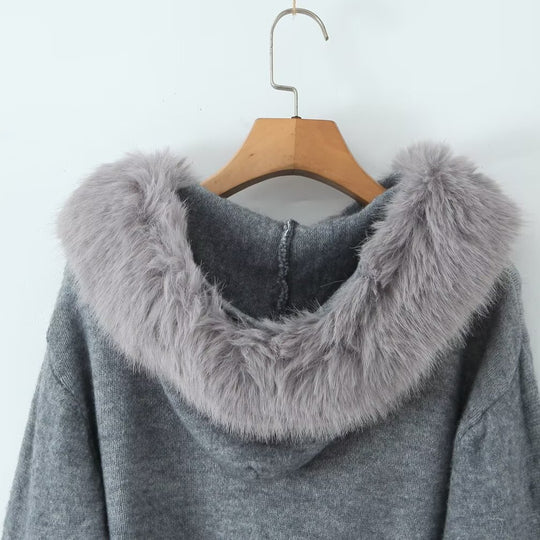 Damen Kurzgeschnittene Strickjacke mit Reißverschluss und abnehmbarem Kunstfellkragen Nord Taschen