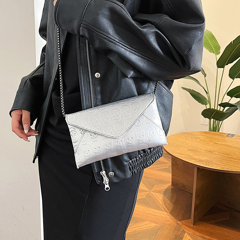 Damen Clutch-Tasche mit einzigartigem Skull-Design Nord Taschen