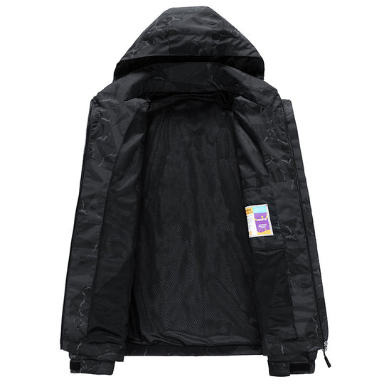 Herren Technische wasserdichte Kapuzenjacke mit grafischem Camouflage‑Print, Reißverschlusstaschen und verstellbarem Saum Nord Taschen