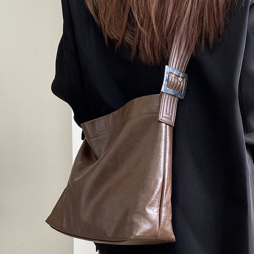 Damen Tote-Bag mit elegantem, geschwungenem Design und praktischen Innenfächern Nord Taschen