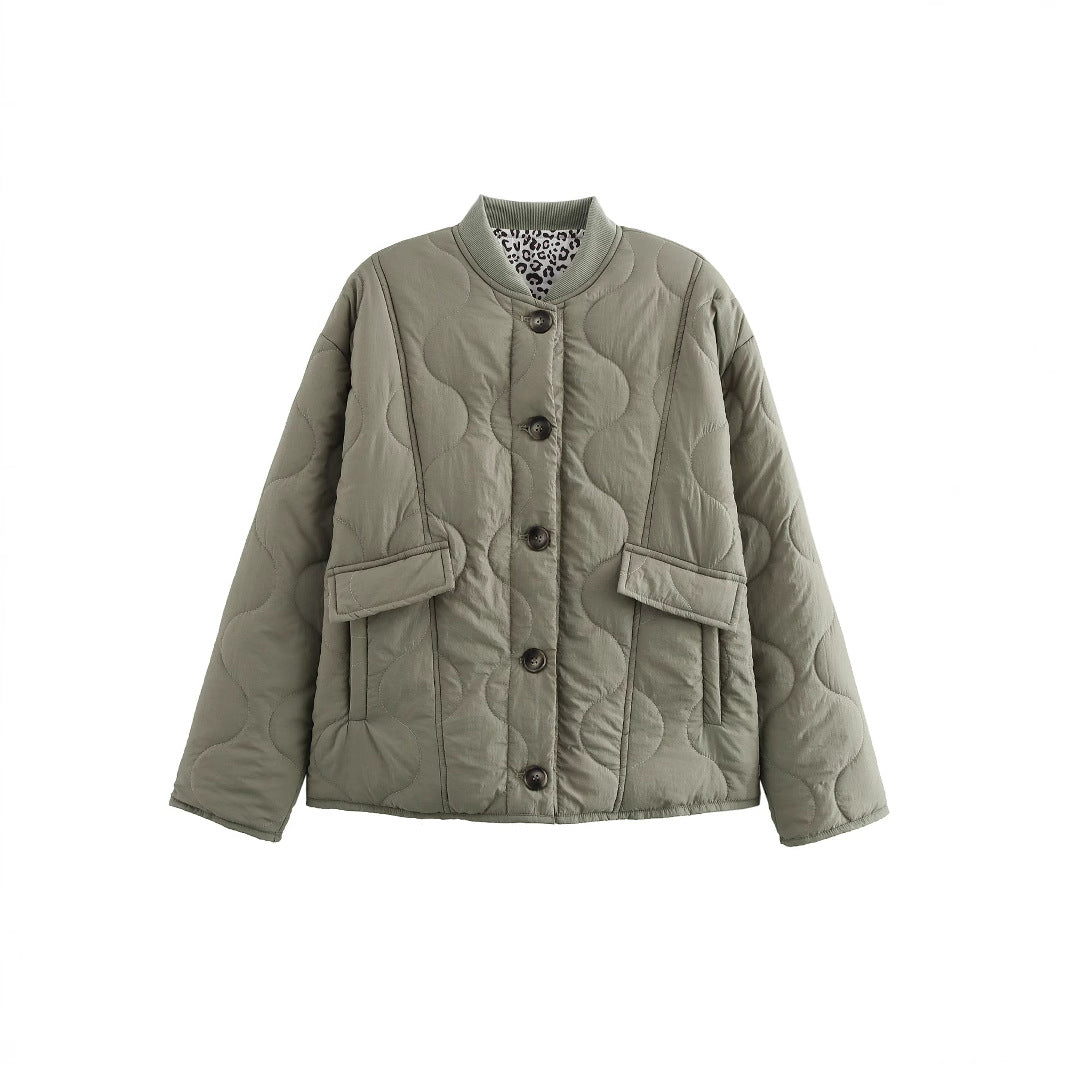 Damen 1700+ gestepptes Cropped‑Blousonjacke im Boxy‑Cut mit Rundhals, Knopfleiste und Pattentaschen Nord Taschen