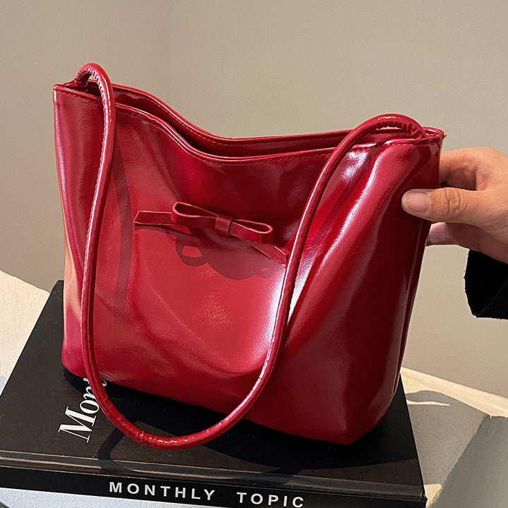 Damen Henkeltasche mit elegantem Schleifendetail und hochwertiger Lederoberfläche Nord Taschen
