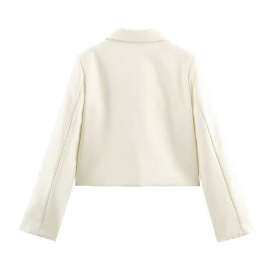 Damen Kurzblazer mit Zierblütenknöpfen und Pattentaschen Nord Taschen