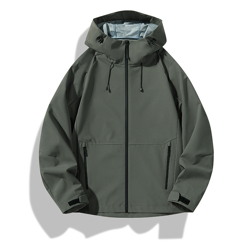 Herren Minimalistische Softshell-Regenjacke mit TPU‑Membran, verschweißten Nähten und verstellbarer Kapuze Nord Taschen