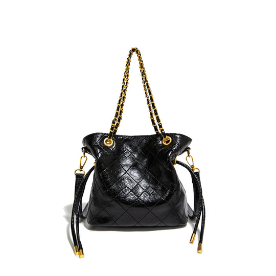 Damen Hobo-Tasche mit elegantem Kettenakzent und strukturierter Oberfläche Nord Taschen