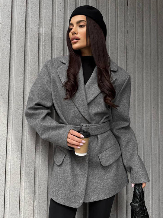 Damen Kurzmantel im Blazerstil aus Wollmix mit Taillengürtel & Pattentaschen Nord Taschen