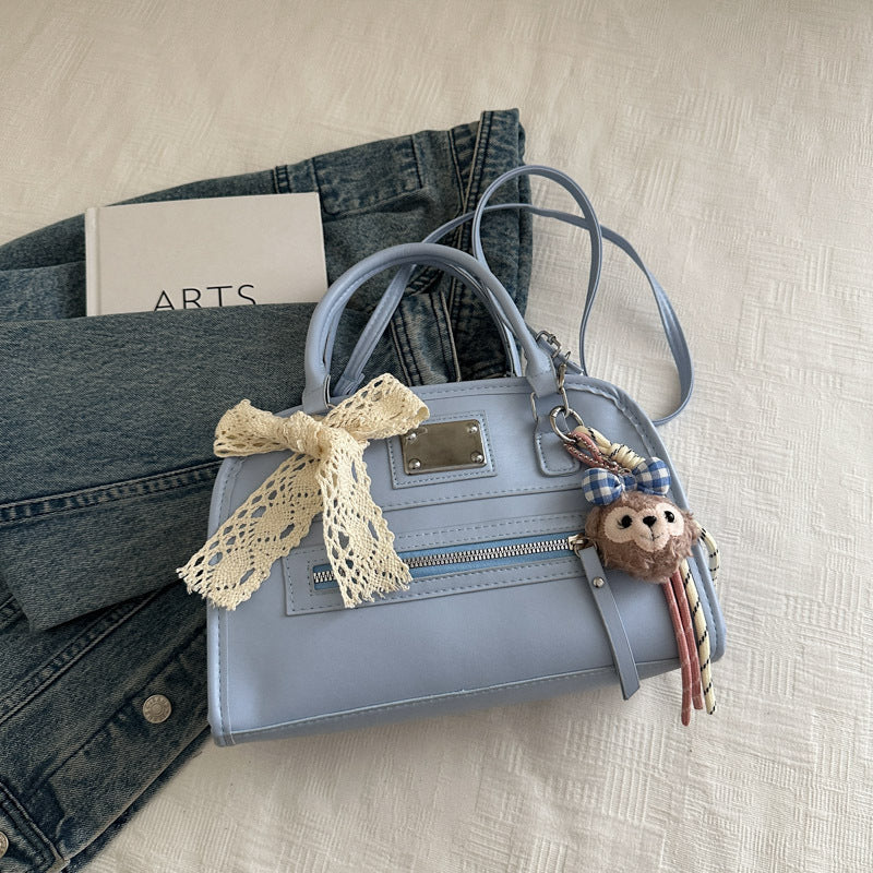 Damen Handtasche mit verspieltem Dekor von Nord Taschen