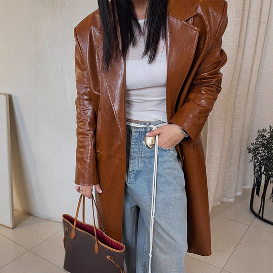 Damen Lang geschnittener Lackleder-Trenchcoat mit Reverskragen und kastiger Oversize-Passform Nord Taschen