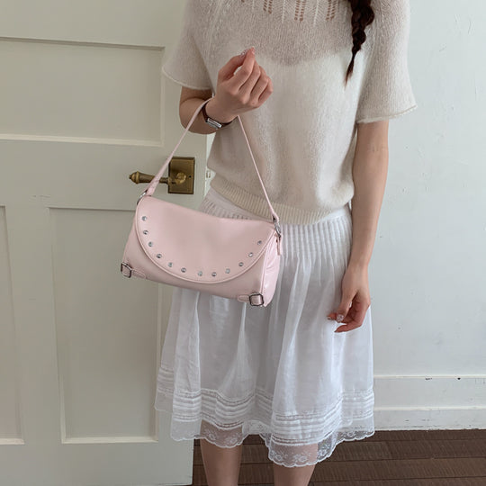 Damen Hobo-Tasche mit modischen Nietenakzenten und praktischem Verschluss Nord Taschen