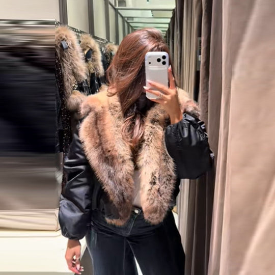 Damen Oversize-Bomberjacke mit voluminösem Fellkragen und Satinärmeln Nord Taschen