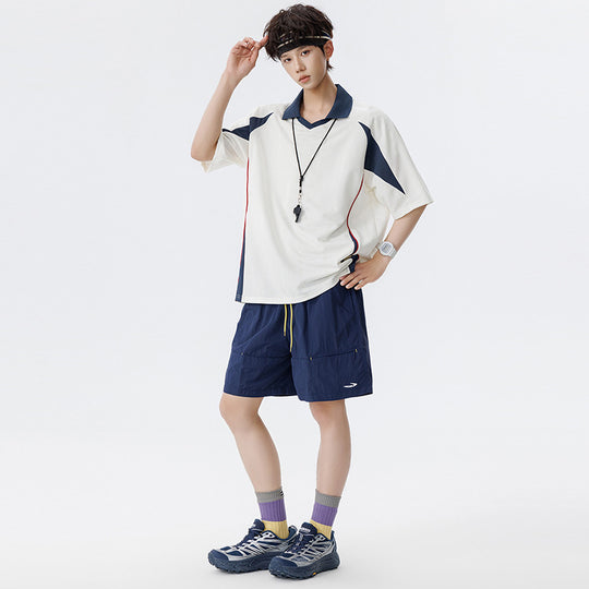 Herren Sportives Oversize-Poloshirt mit V-Ausschnitt, Kontrastpaspeln und atmungsaktivem Material Nord Taschen