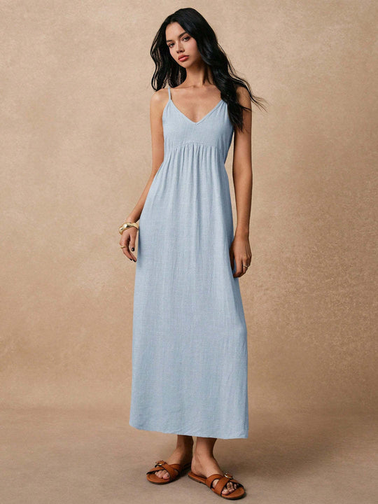 Damen Maxikleid mit feinen Spaghettiträgern und leichtem, atmungsaktivem Material Nord Taschen