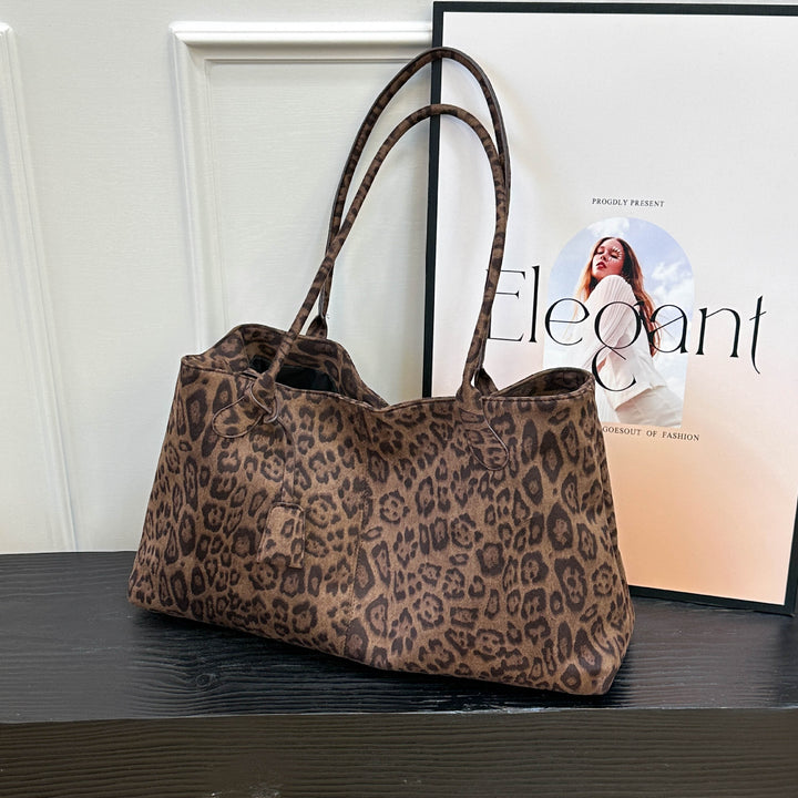 Damen elegante Taschentasche aus weichem Kunstleder Nord Taschen