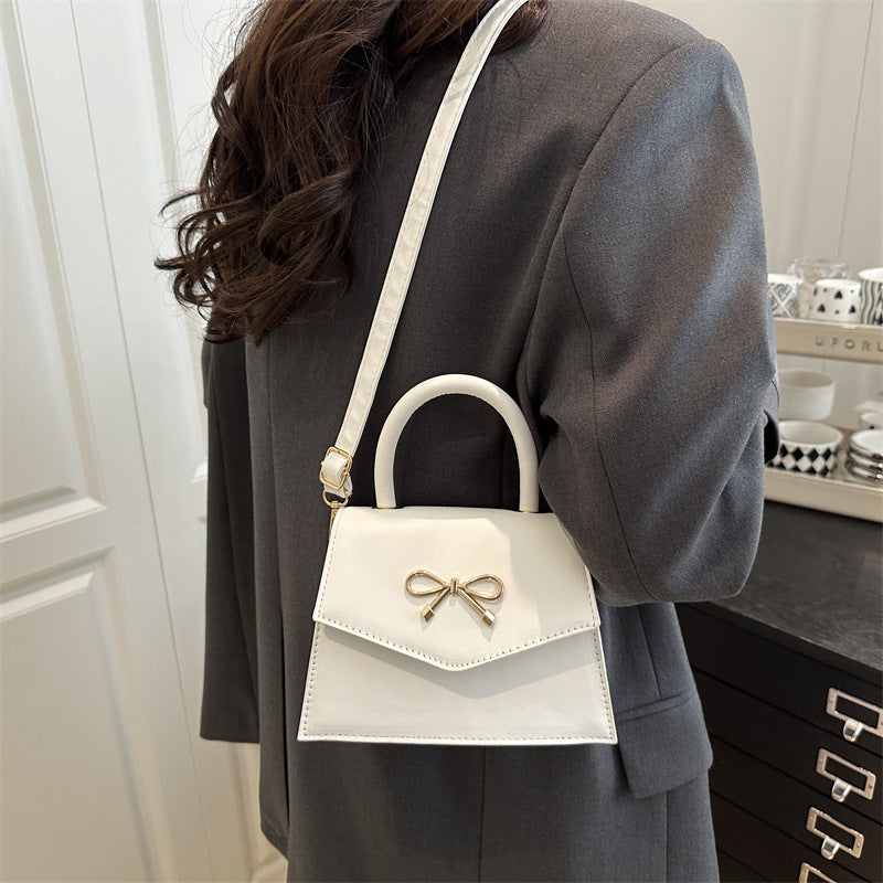 Damen elegante Handtasche mit charmantem Schleifendesign Nord Taschen
