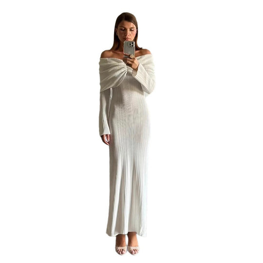 Damen Schulterfreies Maxikleid aus geripptem Feinstrick mit drapiertem Carmen‑Ausschnitt und figurnaher Silhouette Nord Taschen