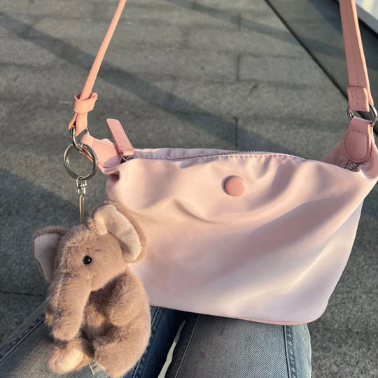 Damen Schultertasche mit zeitgemäßem minimalistischen Design und praktischen Fächern Nord Taschen