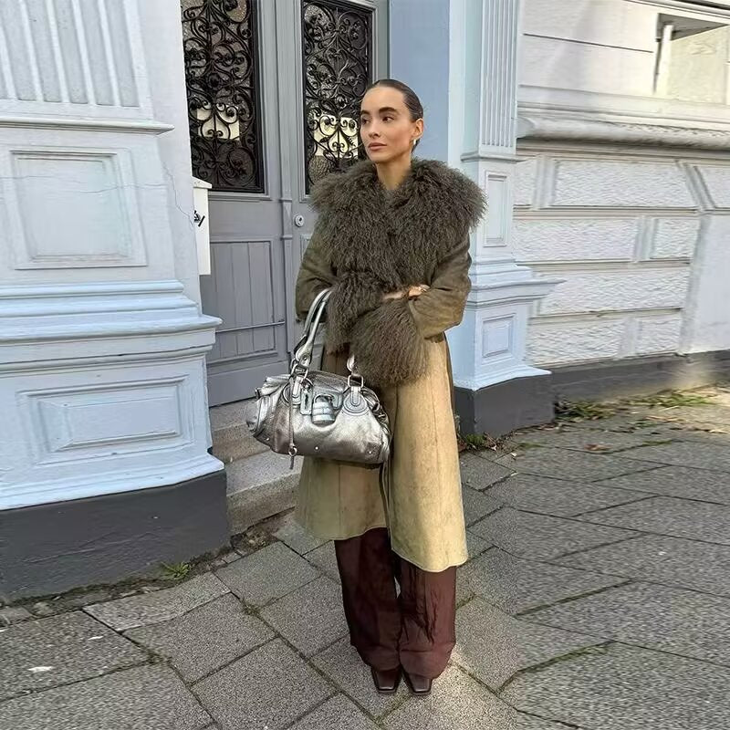 Damen Taillierter Kunstvelours-Mantel mit Bindegürtel und voluminösem Teddykragen Nord Taschen