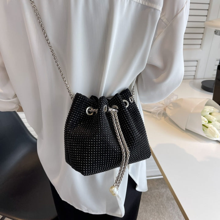 Damen Elegante Beuteltasche mit Schmucksteinen Nord Taschen