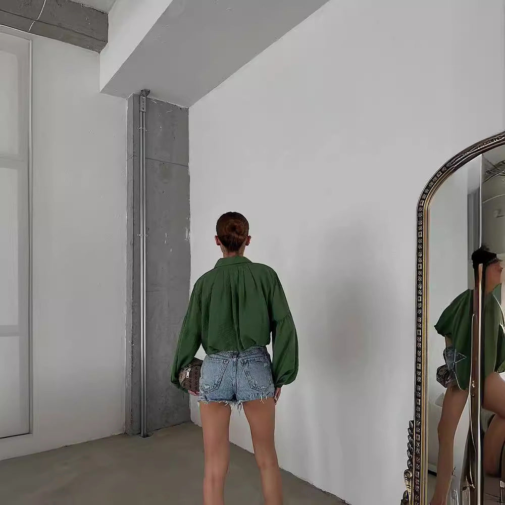Damen Kurze Bluse mit Ballonärmeln, Zier-Knopfleiste und leichter Struktur Nord Taschen