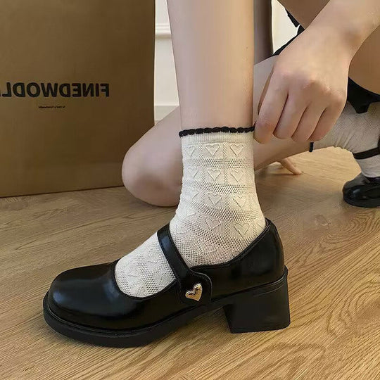 Damen Mary-Jane Schuhe mit modischer Herzschnalle und komfortablem Blockabsatz