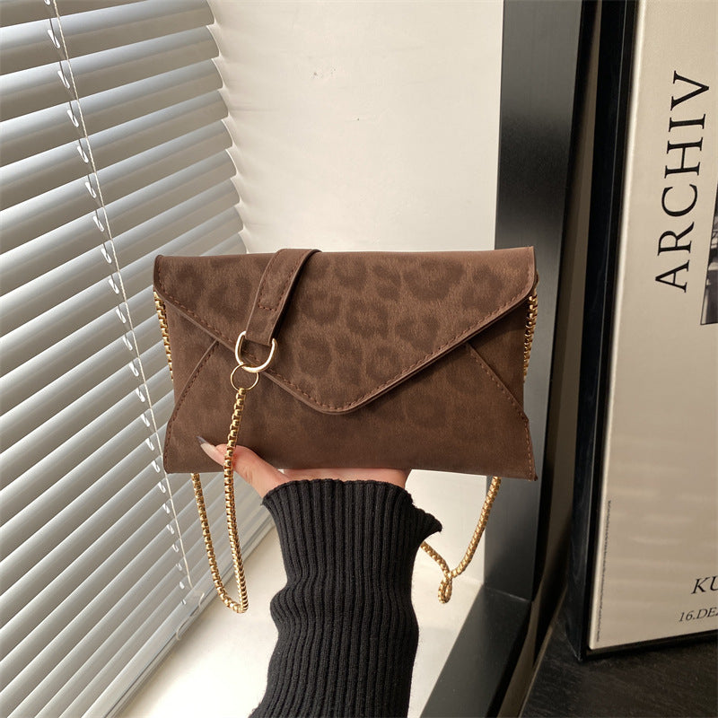 Damen elegante Clutch mit Kettenakzent Nord Taschen