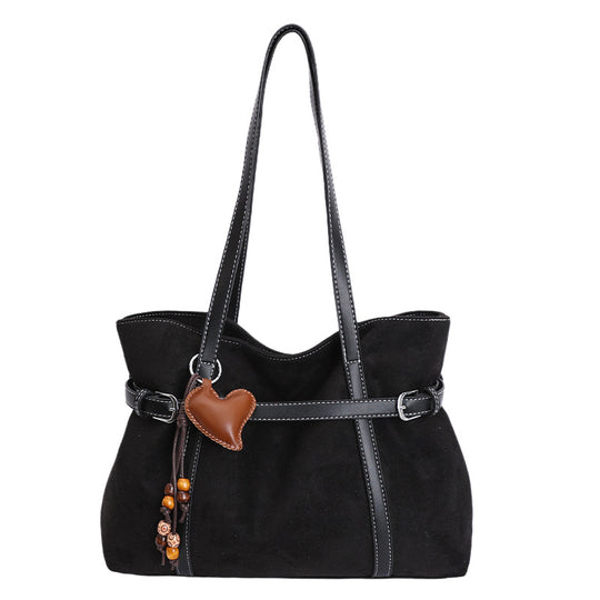Damen Handtasche mit stilvollen Akzenten und praktischem Innenraum Nord Taschen