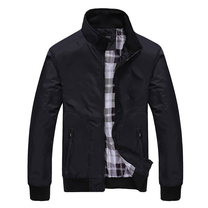 Herren leichter Nylon-Bomber mit kariertem Innenfutter, hohem Stehkragen und Reißverschlusstaschen Nord Taschen