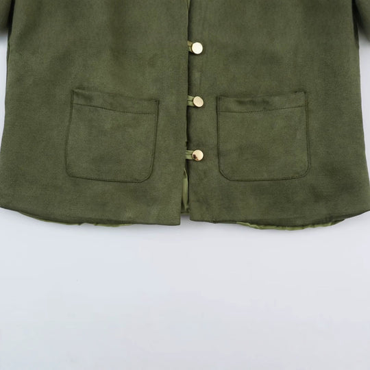 Damen Kurzjacke im Mandarin-Stil aus Veloursoptik mit aufgesetzten Taschen und Zierknöpfen Nord Taschen