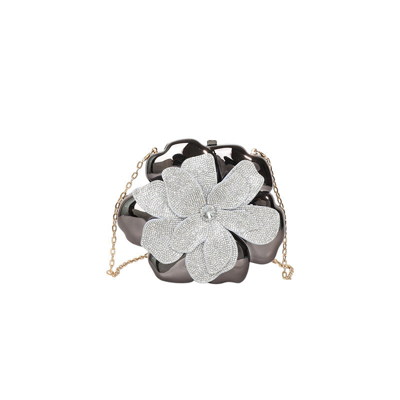 Damen Clutch mit floralem Design und glamourösem Glitzereffekt Nord Taschen