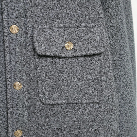 Damen Bouclé Cropped Jacke mit Goldknöpfen und aufgesetzten Pattentaschen Nord Taschen
