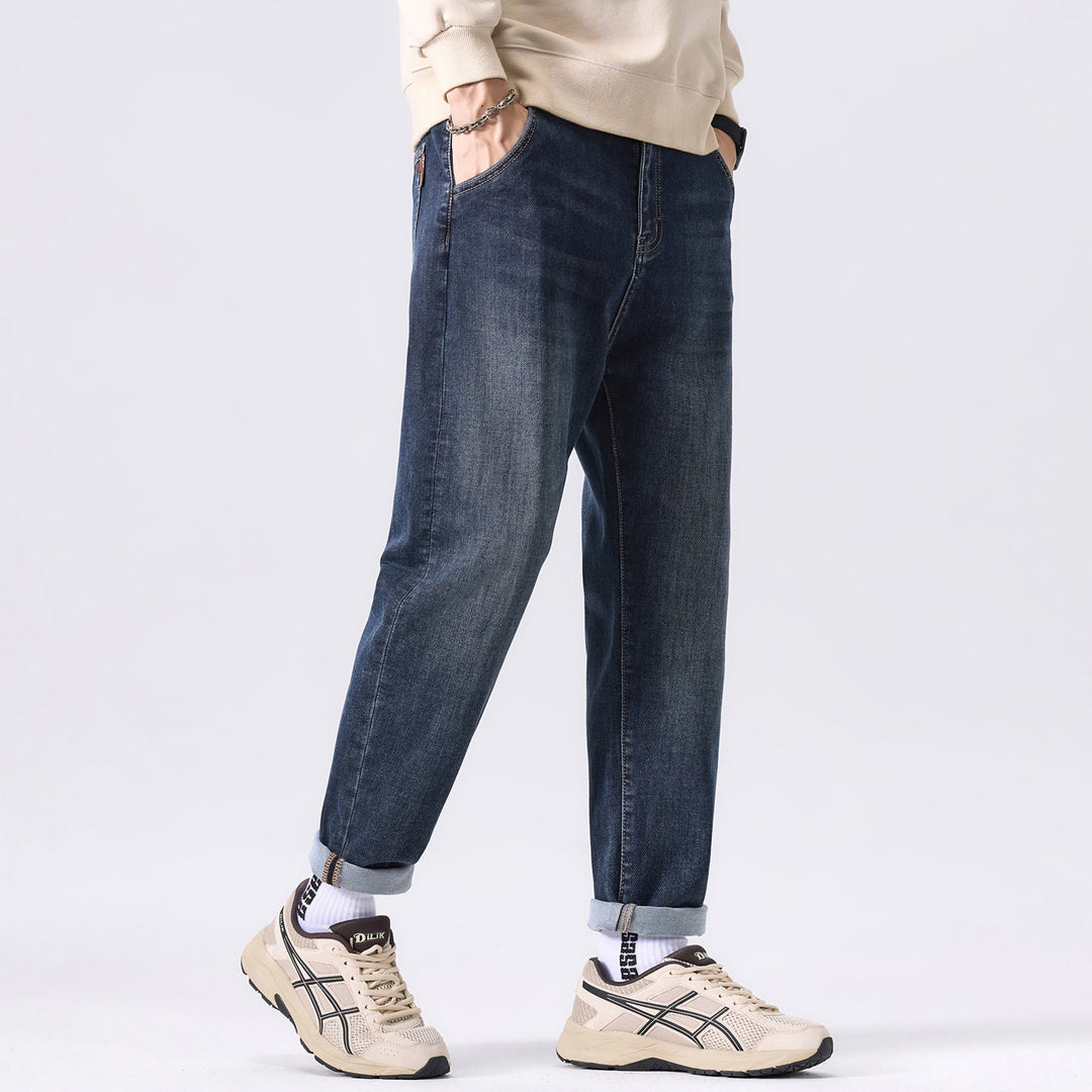 Herren Tapered-Denimhose mit mittelhohem Bund, gekrempeltem Saum und dezenter Used-Waschung Nord Taschen