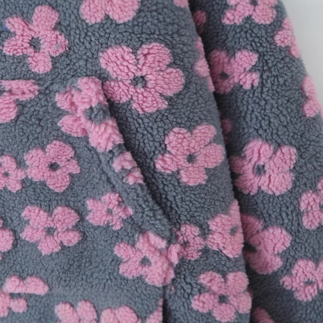 Damen Teddy-Fleece-Overheadjacke mit Stehkragen, Blumenrelief und Halbreißverschluss Nord Taschen