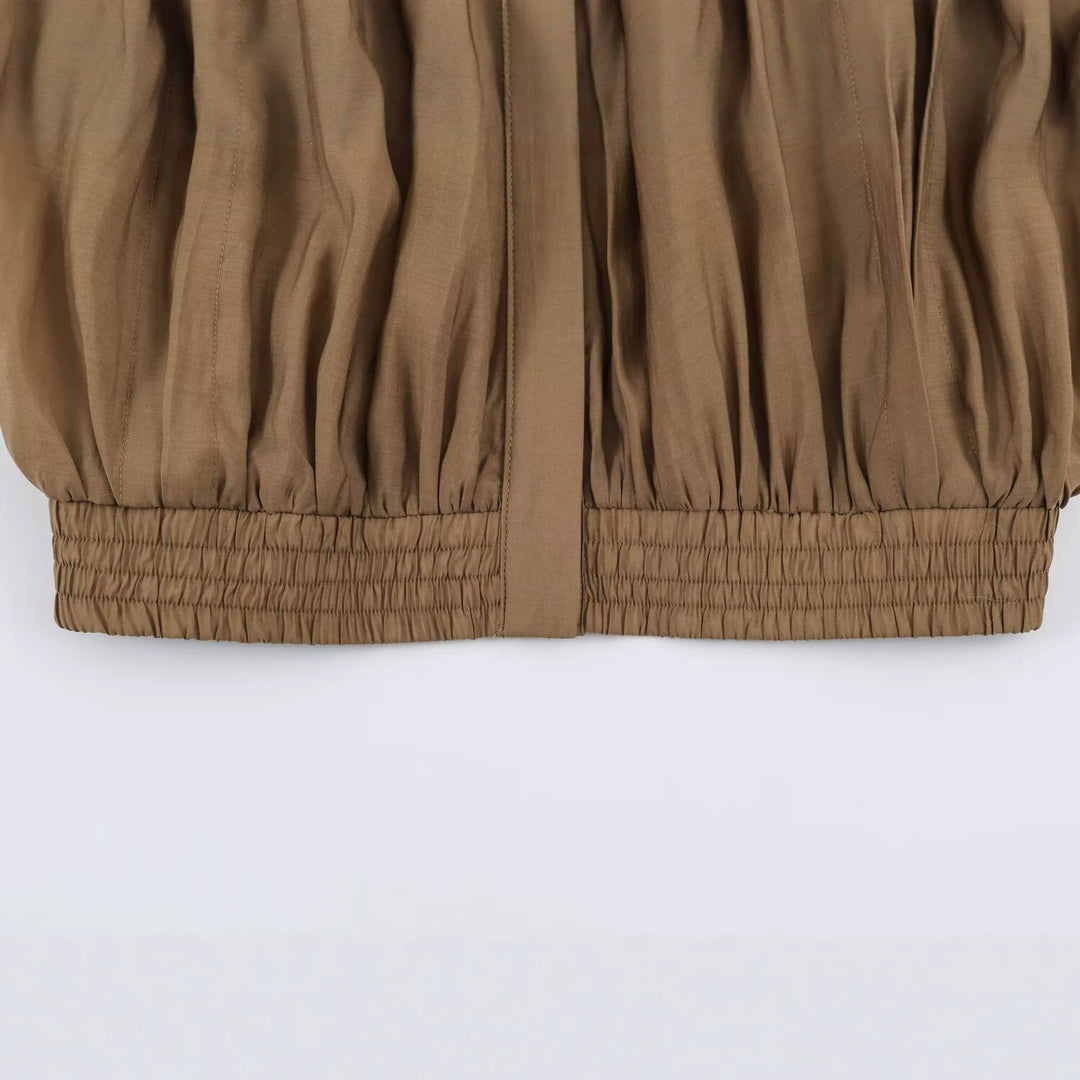 Damen Leichte plissierte Blousonjacke mit Stehkragen und Smokbund Nord Taschen