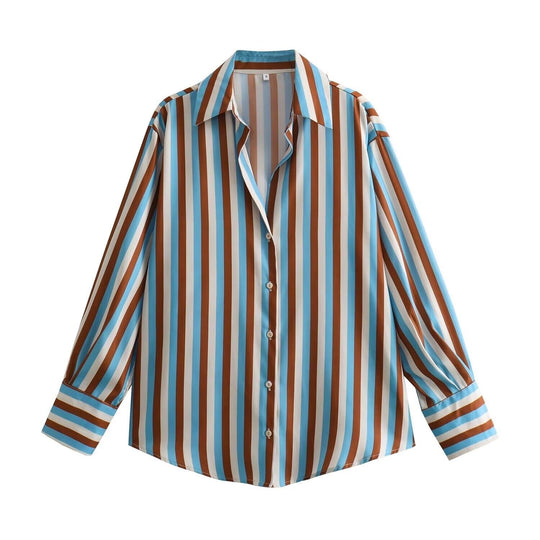Damen Oversized Satinbluse mit Hemdkragen und breiten Manschetten Nord Taschen