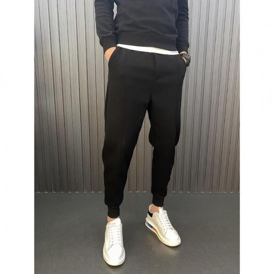 Herren Jogginghose mit tailliertem Tapered‑Schnitt, Bügelfalte und elastischen Bündchen Nord Taschen