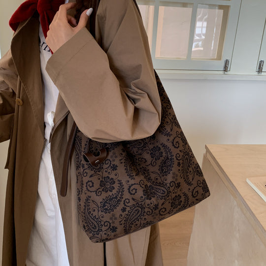Damen Hobo-Tasche im eleganten Animal-Print Nord Taschen