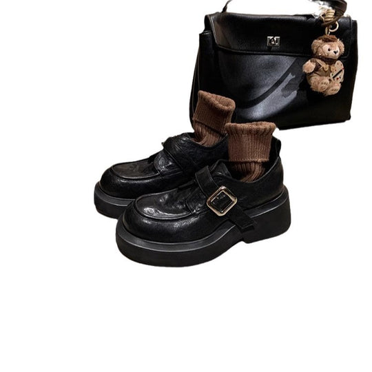 Damen Chunky-Loafer mit markanter Plateausohle und dekorativem Schnallenriemen Nord Taschen