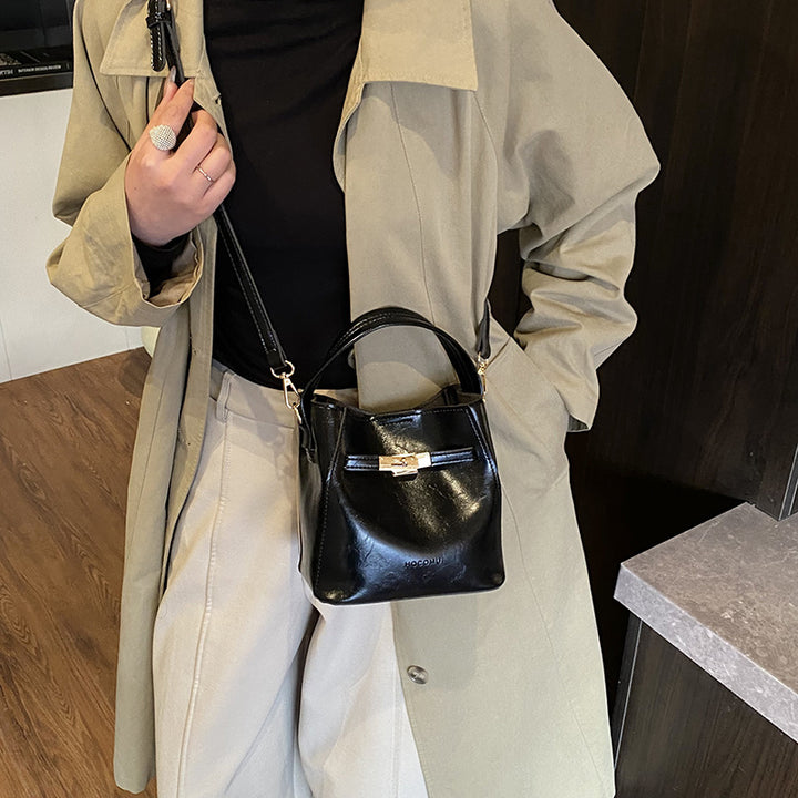 Damen Hobo-Tasche mit elegantem Kettenverschluss Nord Taschen