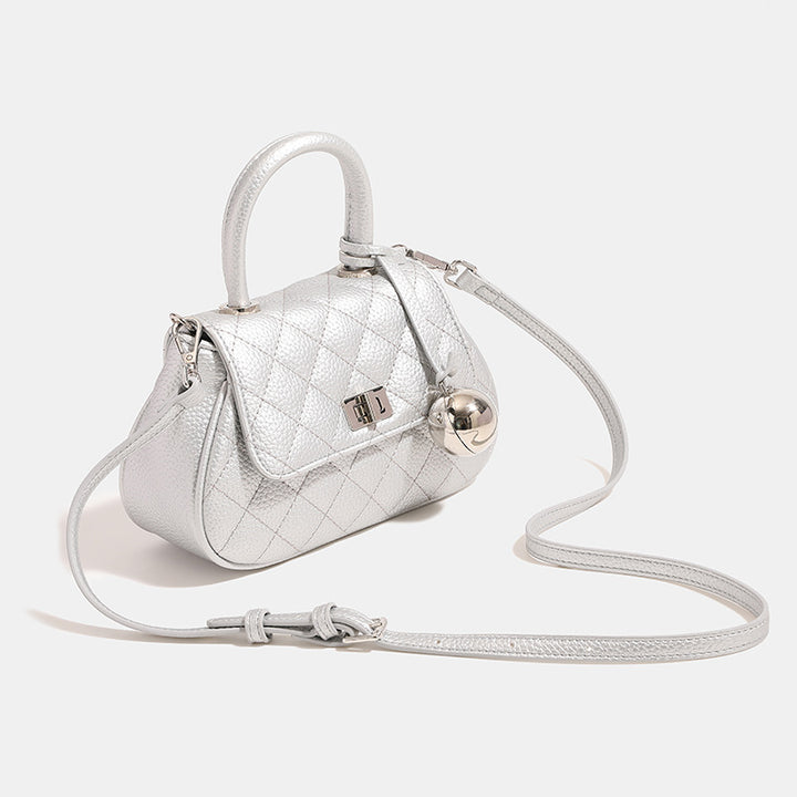 Damen modische Handtasche mit sanfter Struktur und glänzenden Akzenten Nord Taschen