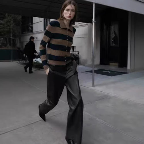 Damen Gestreifte Strickjacke mit Polokragen, Knopfleiste und kurzem Boxy‑Schnitt Nord Taschen