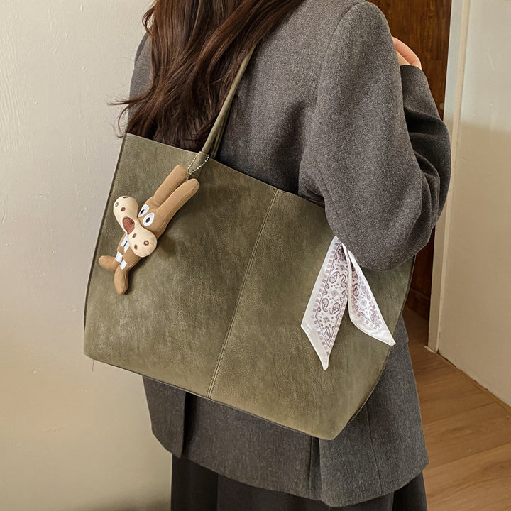 Damen Handtasche im minimalistischen Design mit praktischem Innenfach Nord Taschen