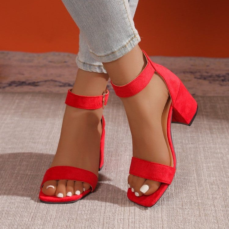 Damen Sandalen mit herzförmigem Schnallen-Detail und komfortablem Blockabsatz Nord Taschen